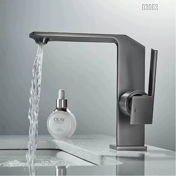 North European Nordic full Brass cold and hot basin faucet bathroom faucet for home side opening wash basin faucet