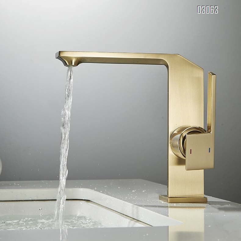 North European Nordic full Brass cold and hot basin faucet bathroom faucet for home side opening wash basin faucet