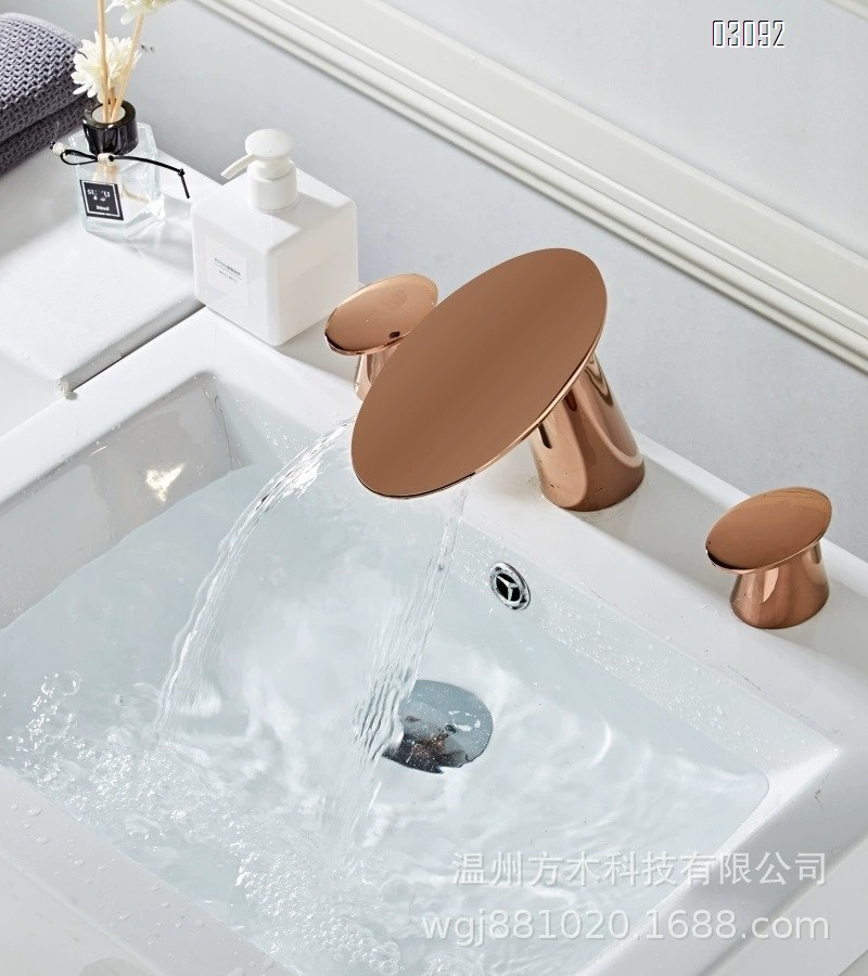 Brass Three-Hole separate basin faucet with 8.3 cm holes in the waterfall style Cold and Hot water bathroom sink Faucets