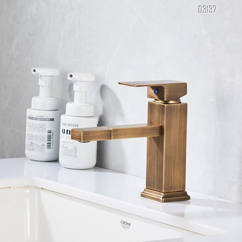 Brass basin antique brushed cold and hot faucet bathroom wash basin on the counter under the counter wash face and brush teeth Tap