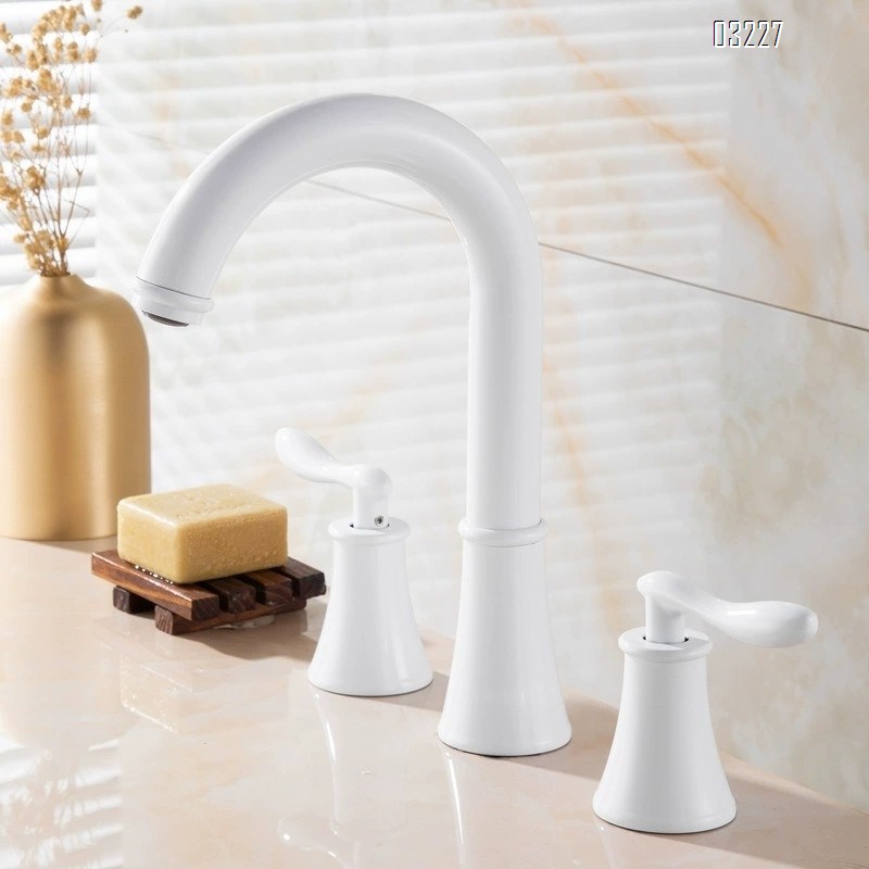 Brass Three-hole Separate Sink Faucet with Rotating Spout Split Type Cold and Hot Water Double-handle European Antique Basin Tap