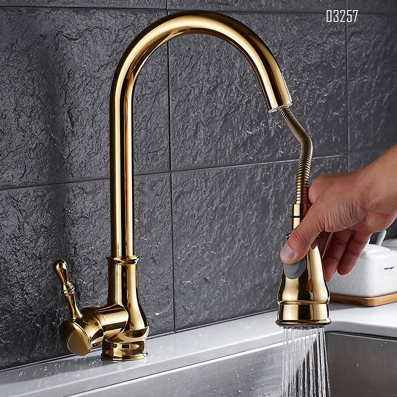 Golden European style kitchen single handle faucet pull-down sink cold and hot water faucet with 360 degree rotation Tap