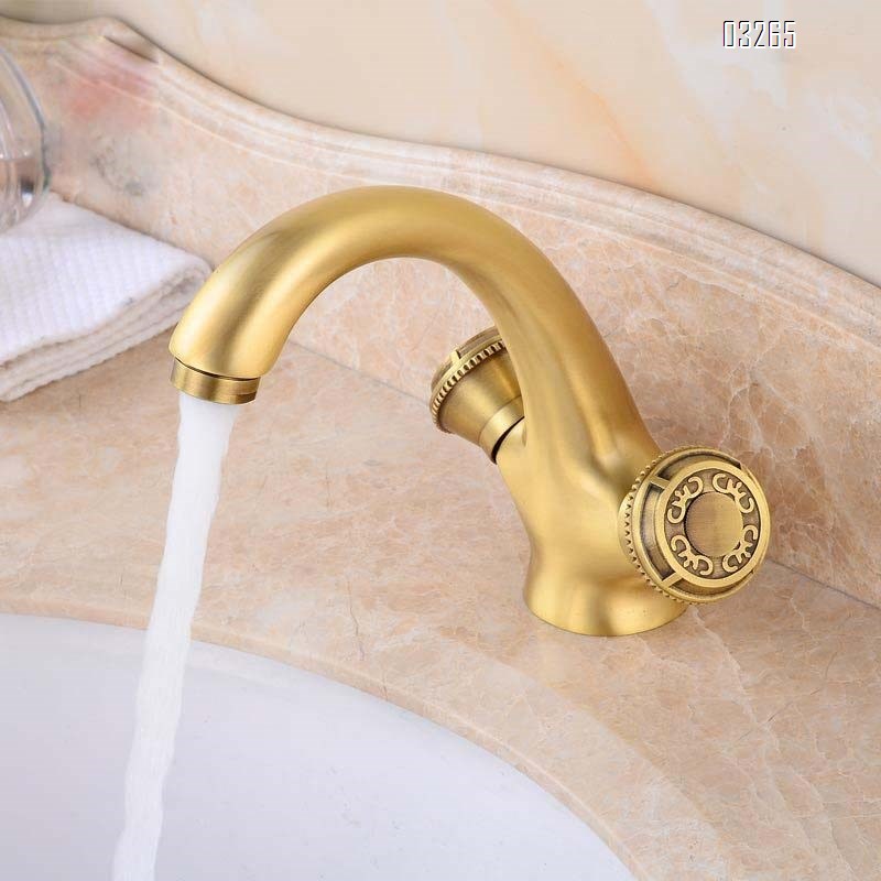 Gold European style full Brass wash basin cold and hot water faucet vintage bathroom sink single hole and handle copper craftsman pool faucet