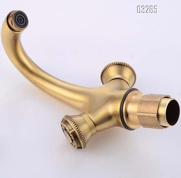 Gold European style full Brass wash basin cold and hot water faucet vintage bathroom sink single hole and handle copper craftsman pool faucet