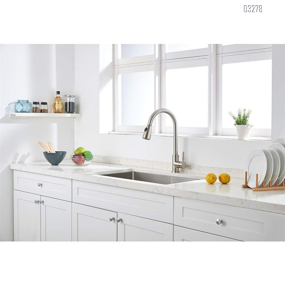 Kitchen Faucet Dual Spray Mode One Handle Pulldown Kitchen Sink Faucet 360° Rotatable with  Power Clean, Spot Resist Stainless