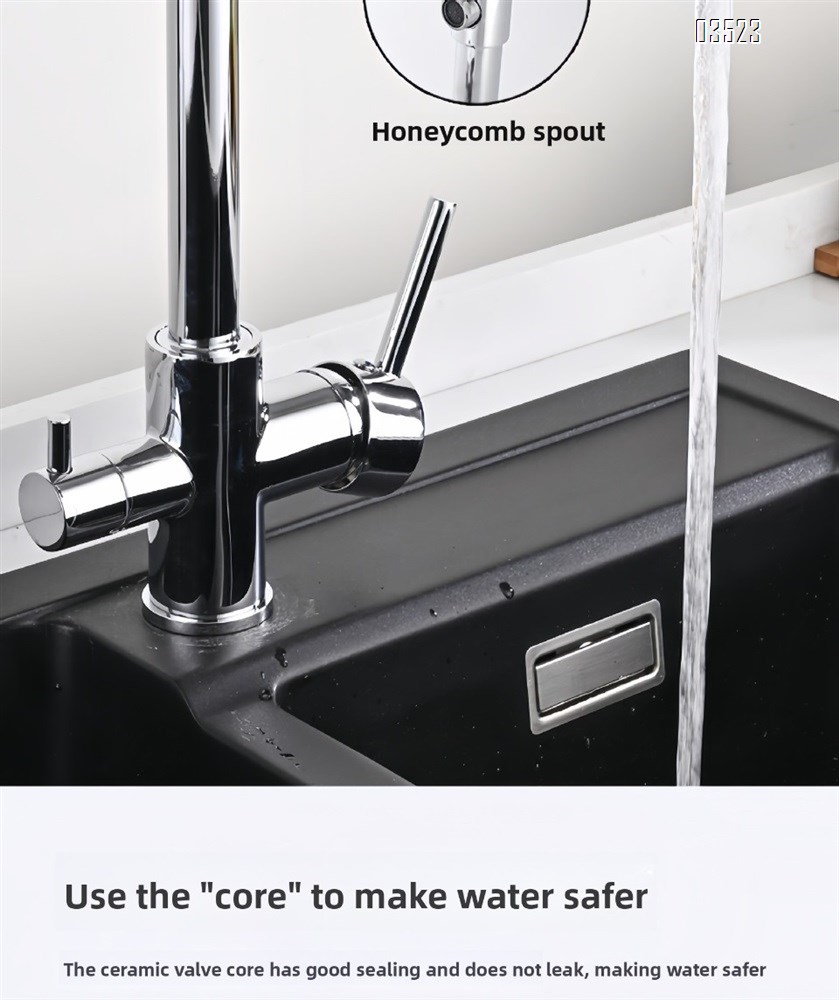 Chrome Kitchen Faucet with Pull-Out Sprayer, Modern Single Hole Kitchen Sink Faucet, Dual Handle, Brass