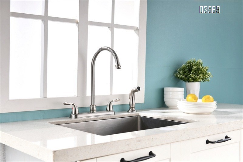 Modern Hot & Cold Kitchen Faucet Anti-Splash Pull-Out Ceramic Valve Handles Metered Faucets Brushed