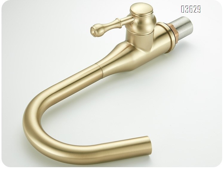Modern Design Brushed Gold Kitchen Faucet Rotatable Single Handle Deck- Mounted Hot and Cold Mixer Tap for Kitchen Sink