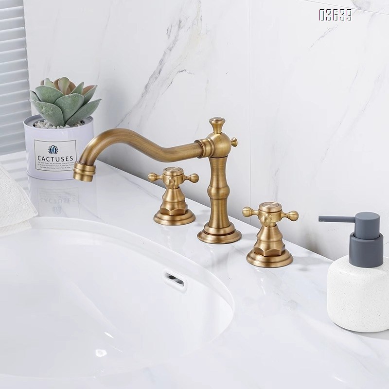 European Design Dual Handle 3 Holes Basin Faucet Deck Mounted Antique Brass Luxury Home Bathroom Antique Vanity Sink Faucet