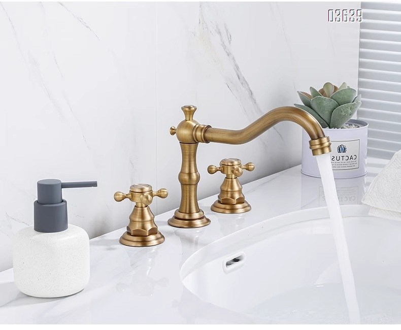 European Design Dual Handle 3 Holes Basin Faucet Deck Mounted Antique Brass Luxury Home Bathroom Antique Vanity Sink Faucet