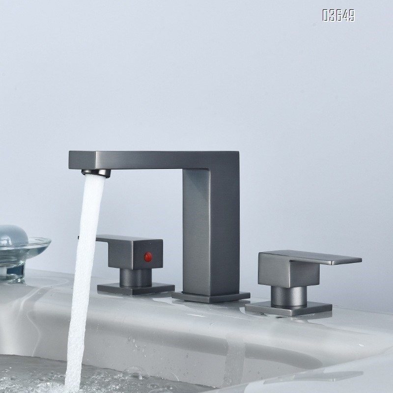 Modern Design  Deck-Mounted 2 Handle 3 Hole Hot and Cold Mixer Tap Bathroom Brass  Basin Faucet