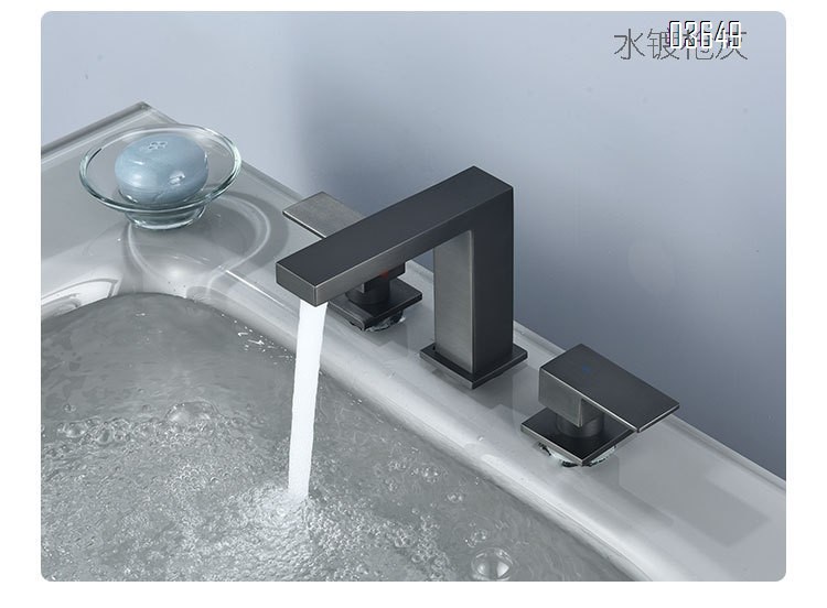 Modern Design  Deck-Mounted 2 Handle 3 Hole Hot and Cold Mixer Tap Bathroom Brass  Basin Faucet