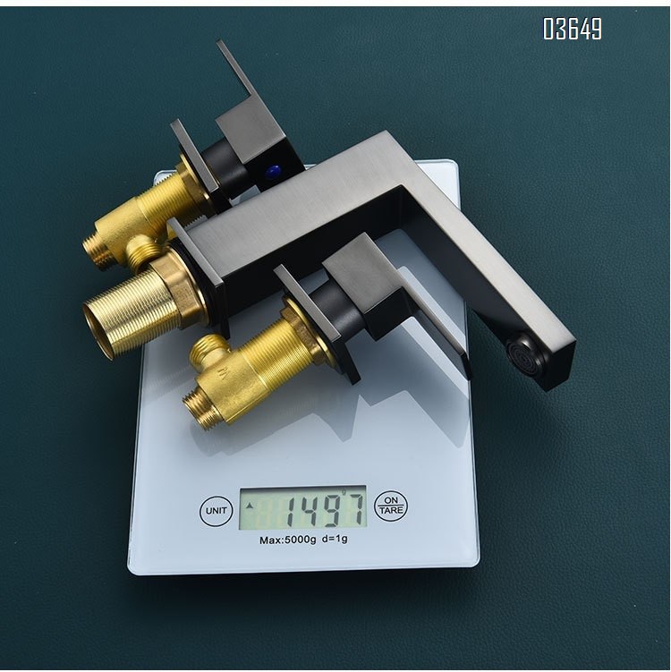 Modern Design  Deck-Mounted 2 Handle 3 Hole Hot and Cold Mixer Tap Bathroom Brass  Basin Faucet