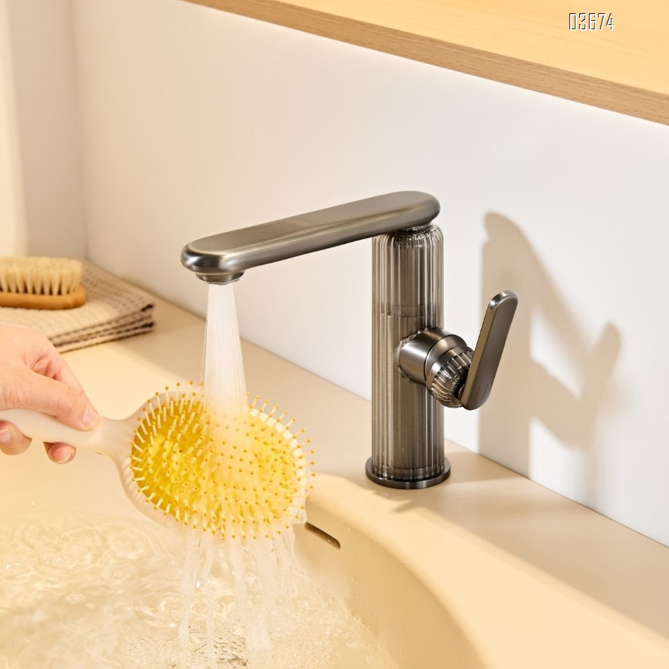 Gun Grey Full Brass Hot and Cold Water Faucet for Bathroom Vanity, Luxury Single-Hole Basin Faucet for Washbasin