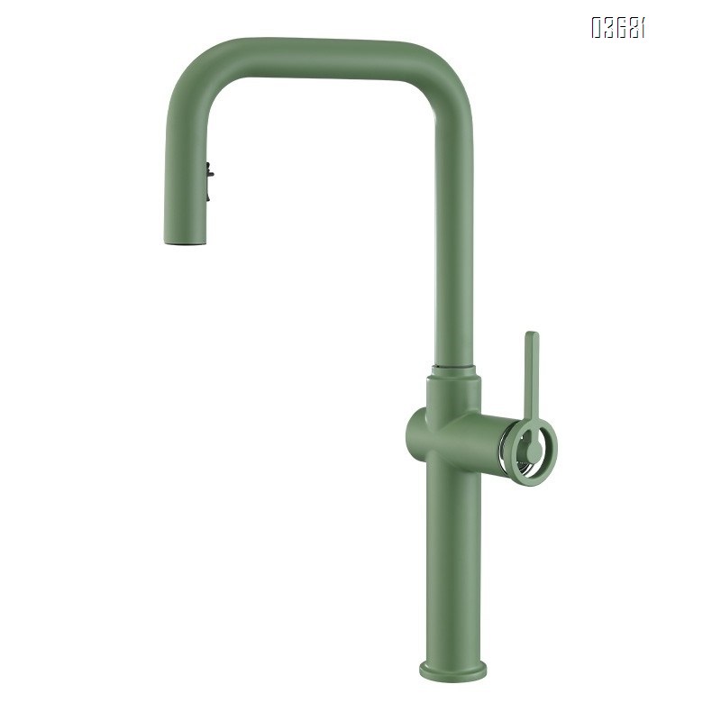 Simple Pull-Down Kitchen Faucet American Style Brushed Gold Multi-Function Hot and Cold Water Kitchen Tap